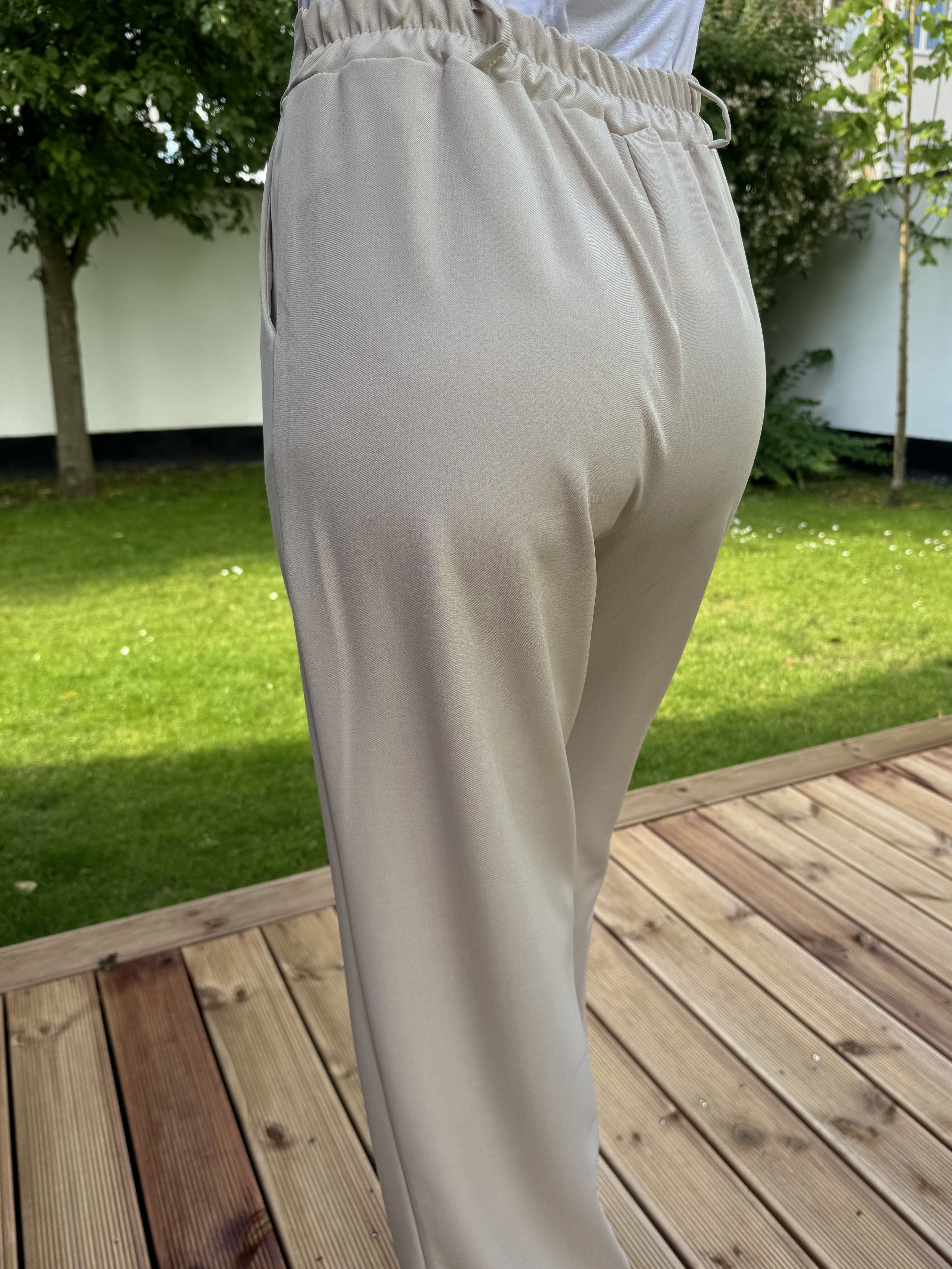 Taimi - Cool enfärgad kostymbyxa